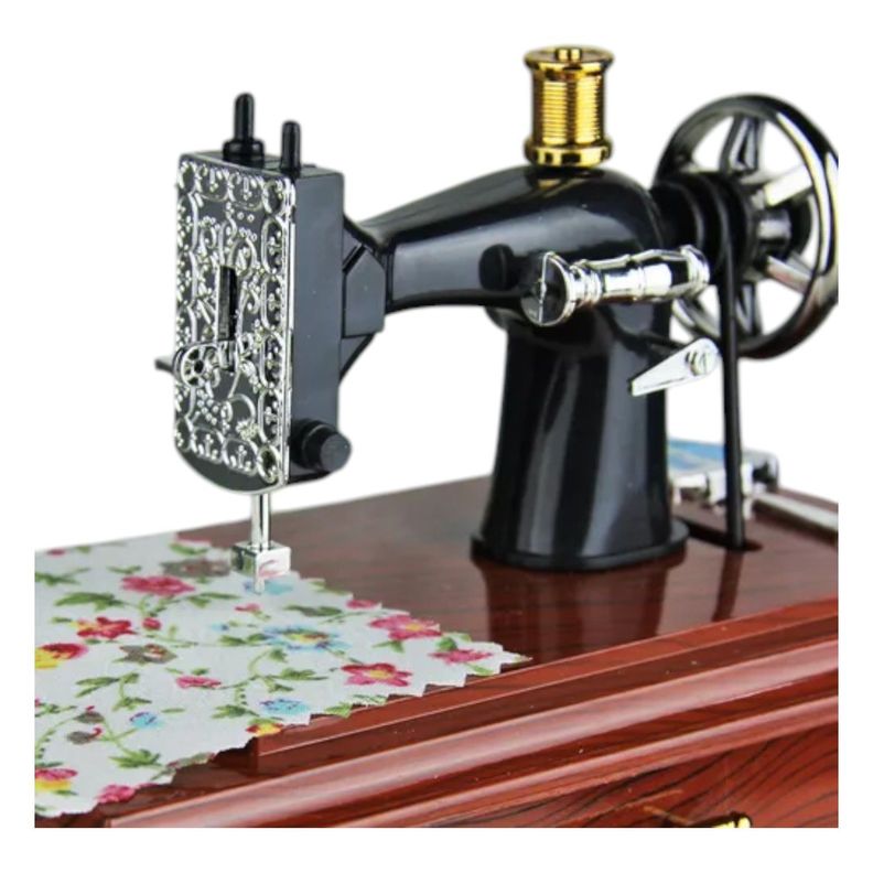 MAQUINA DE COSER MUSICAL CON MOVIMIENTO MINI NC35 -5