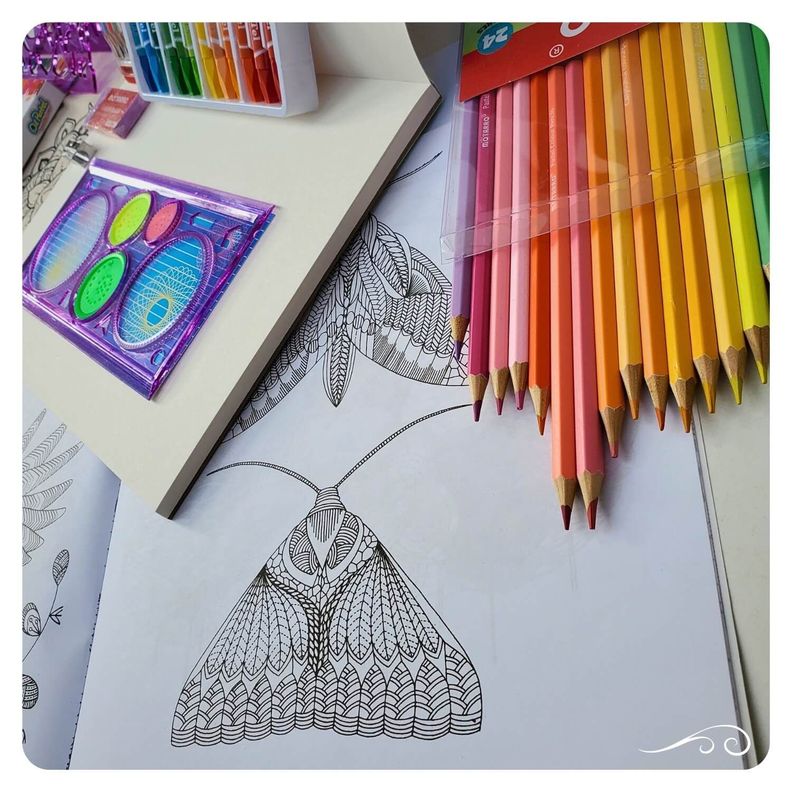 Set de Arte Kit  de Dibujo Para Colorear c lápices 61 Pcs-2