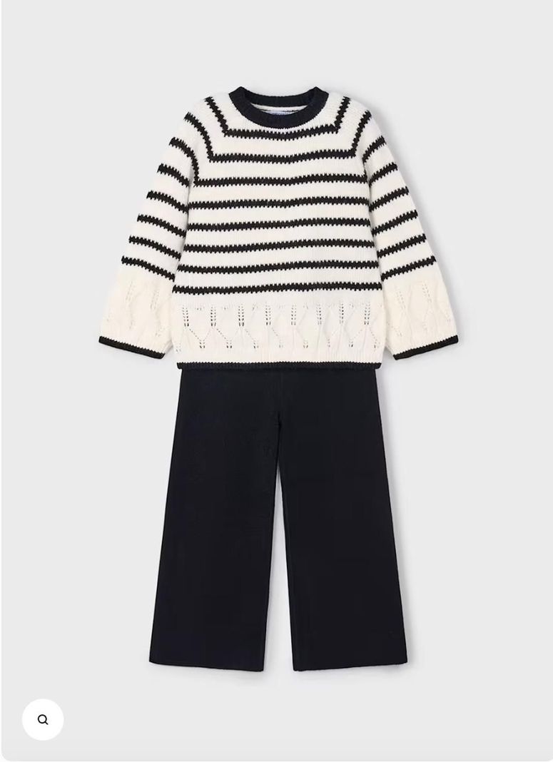 Conj. Jersey con Pantalon largo a juego para nina. Negro 4 anos