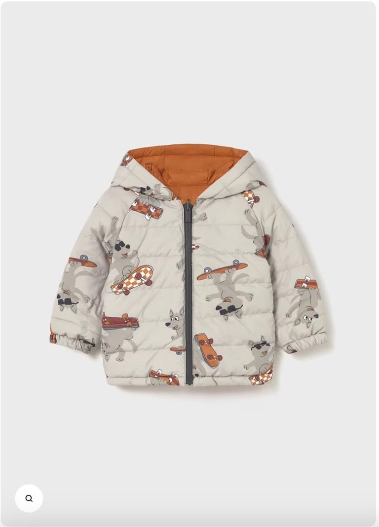 Chaqueton soft, reversible perrito en skate. Beige 4 anos
