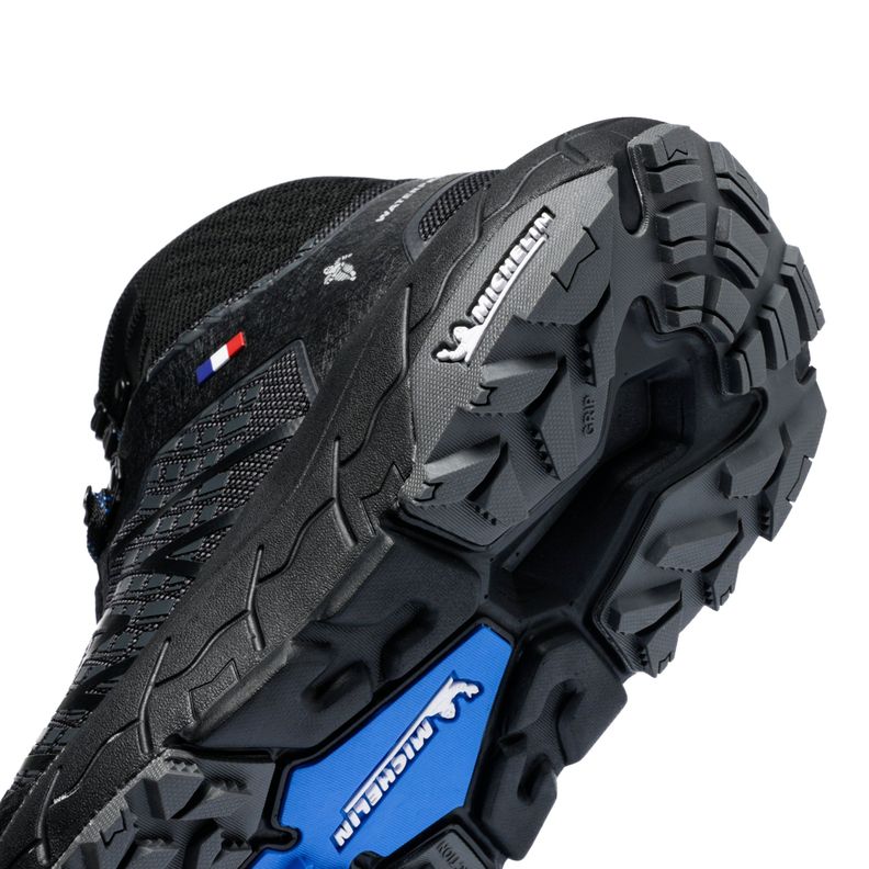 Botín Outdoor Impermeable Caña Alta Hombre Negro Azul Michelin Footwear Aw03-5
