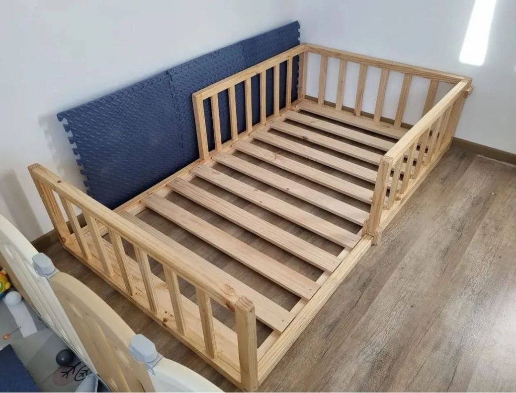 Cama estilo montessori media baranda Plaza Media-1