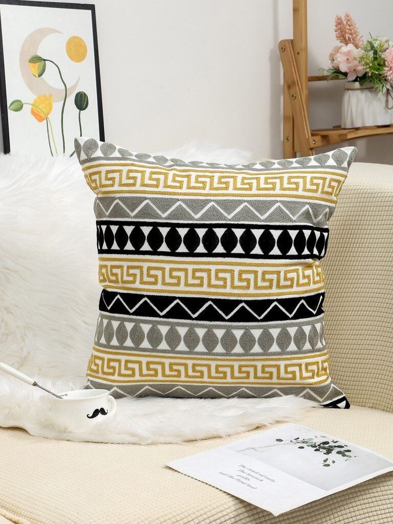 FUNDA COJIN BORDADA 45X45 CM  PRECOLOMBINO-1