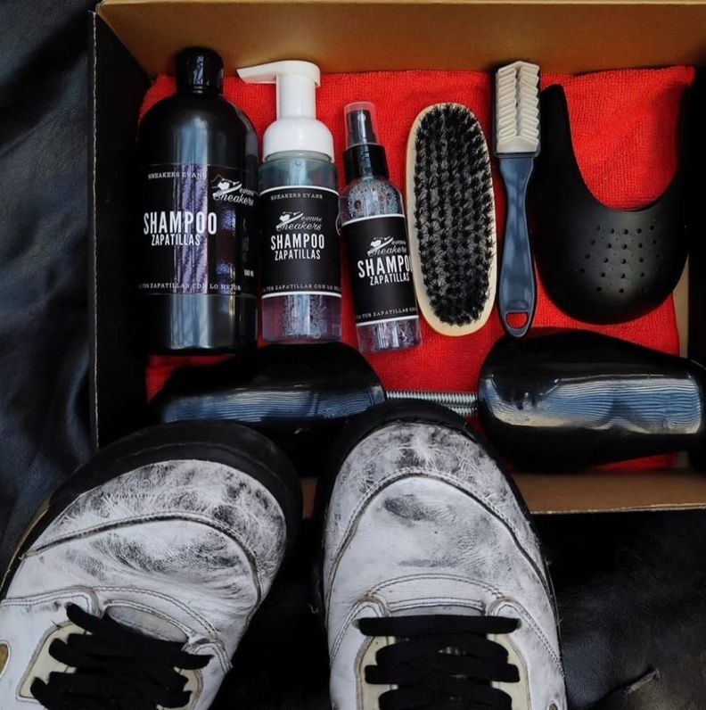 3 Shampoo zapatillas + Hormadores + Cepillo de cobre + Shields + Cepillo fineza media + Paño + Goma -2