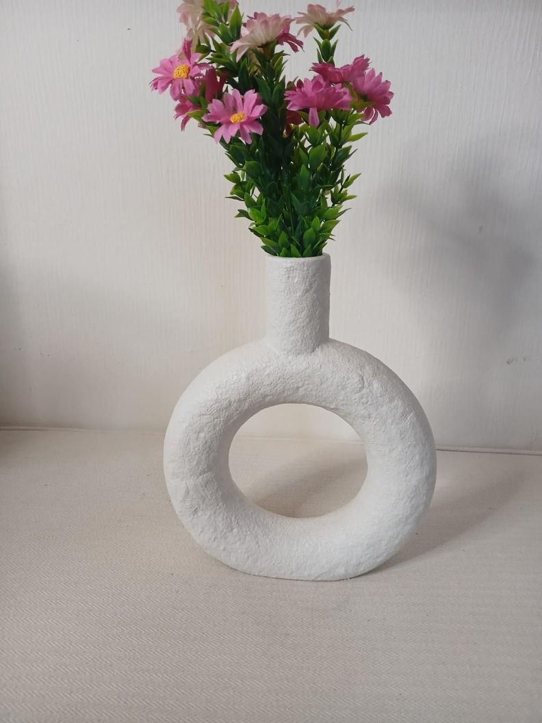 Florero circulo Blanco con Mariposa-0