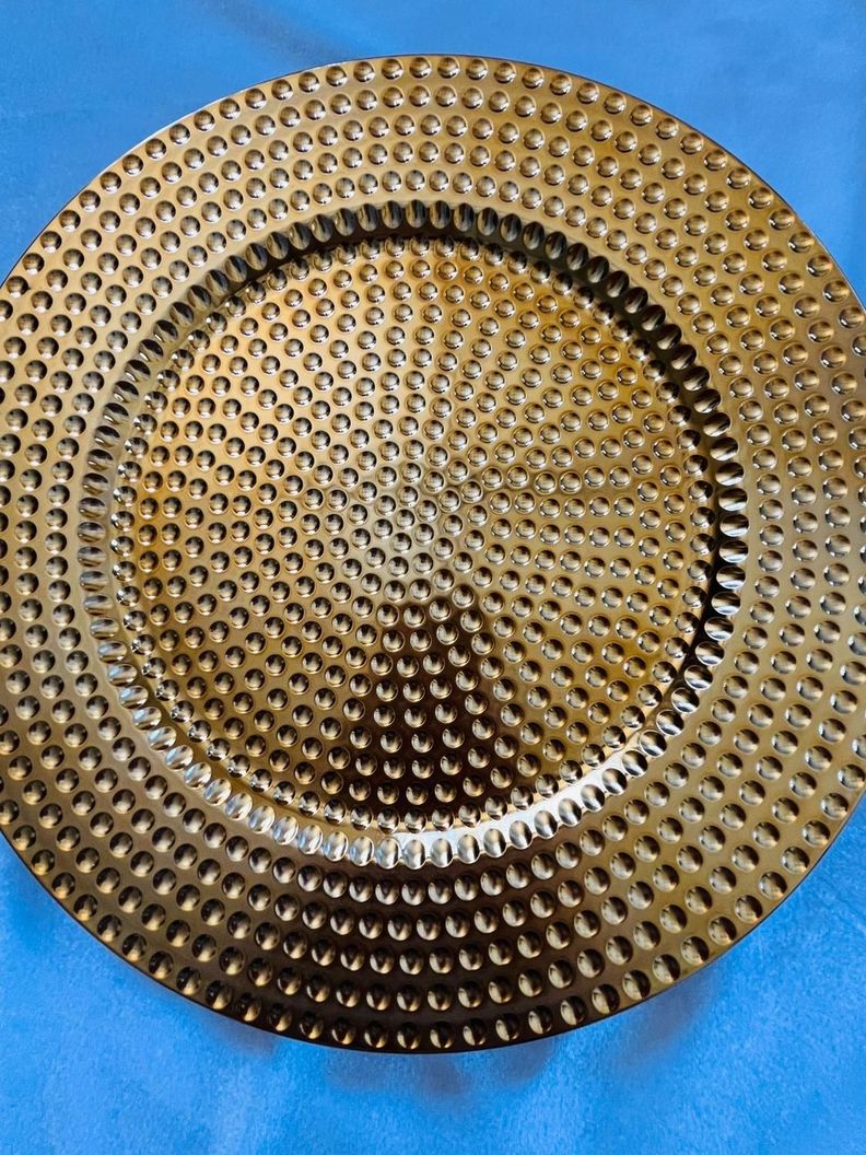 6 Platos Bases Dorados textura puntitos-0
