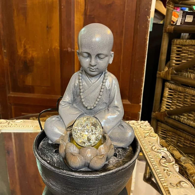 Buda con Fuente de Agua-0