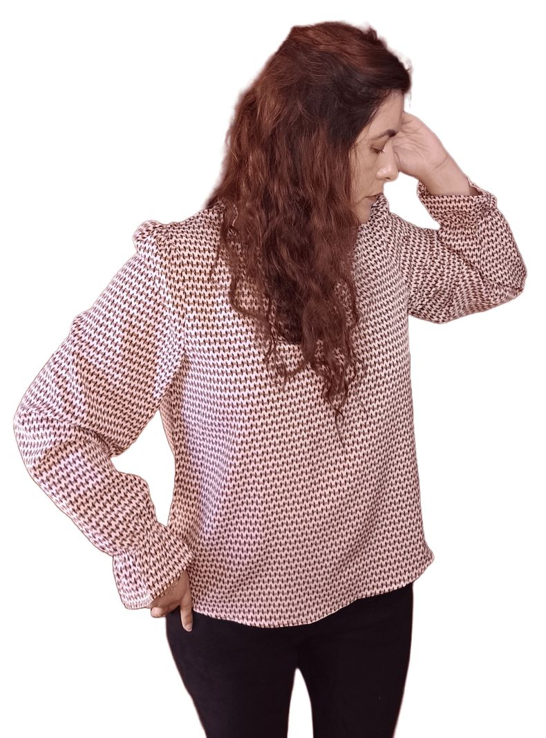 Blusa Cuello Recogido Manga Campana Con Vuelos-0