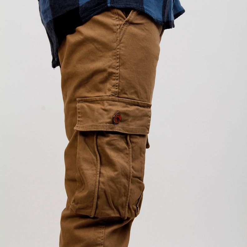 Pantalón Cargo con puño en bota-3