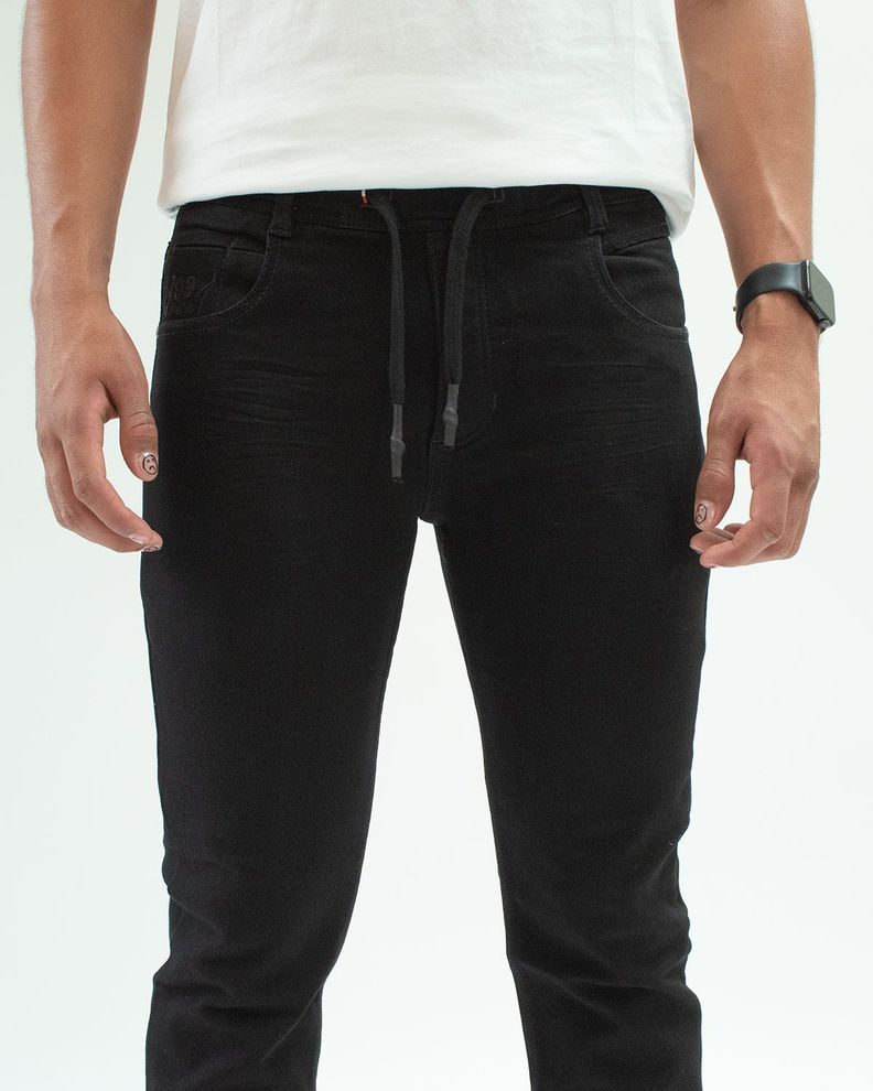 Jean Jogger Negro Elasticado-1