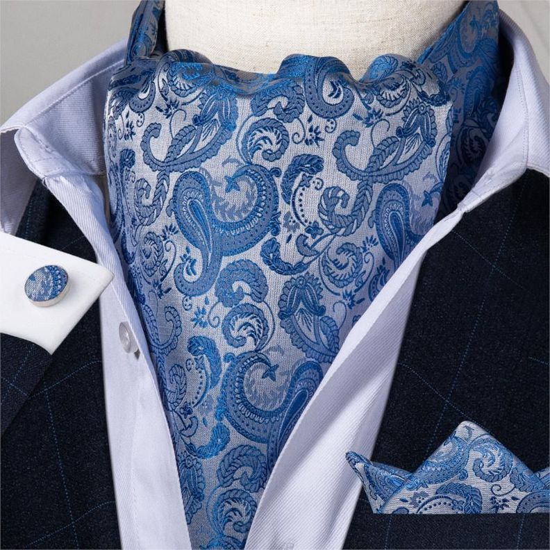 Corbata Gruesa Ascot + Paño + Colleras hombre. Celeste Manantial-0