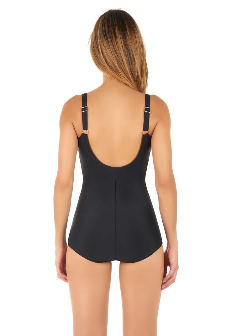 Traje de baño estilo falda color negro-1