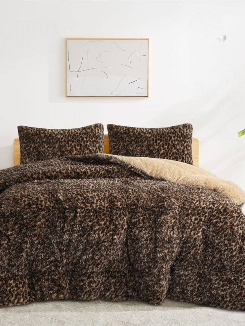 COBERTOR DE INVIERNO PELUDO CON DISEÑO . 2P-1