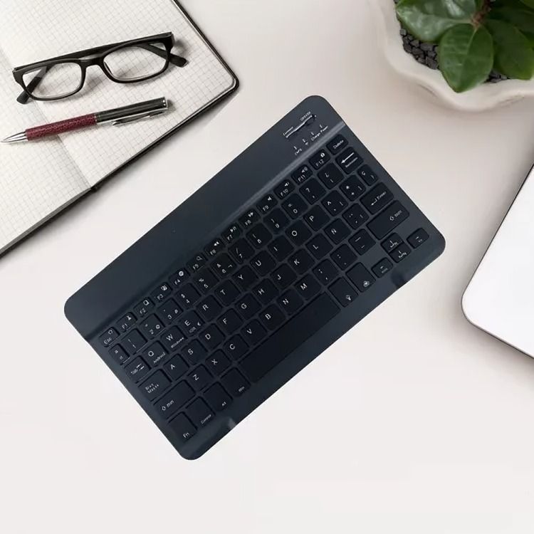 Teclados Bluetooth Español Negro con Luz-2