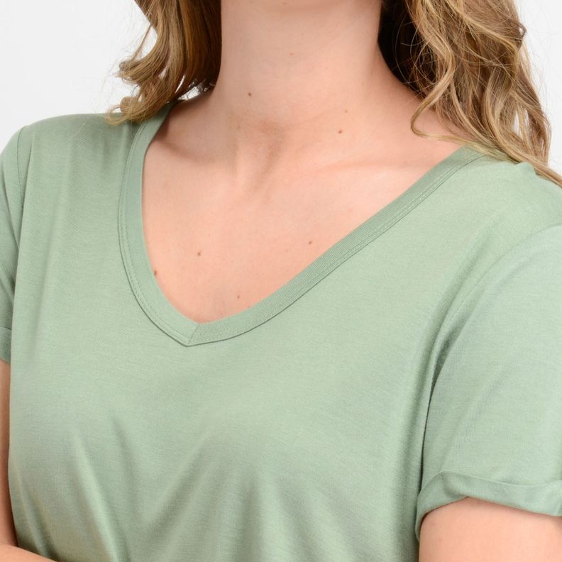 POLERA MANGA CORTA ESSENTIAL  VERDE-4