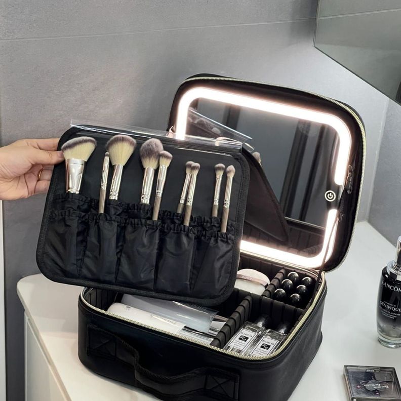ORGANIZADOR COSMETIQUERO CON ESPEJO LED-2
