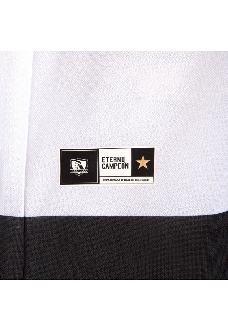 Polera Colo Colo Urbano Blanco y Negro '25 Escudo Front-3