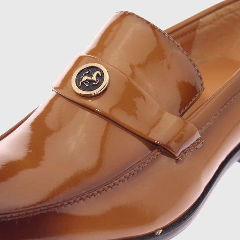 Zapato formal Camel Vía Franca Niño-4
