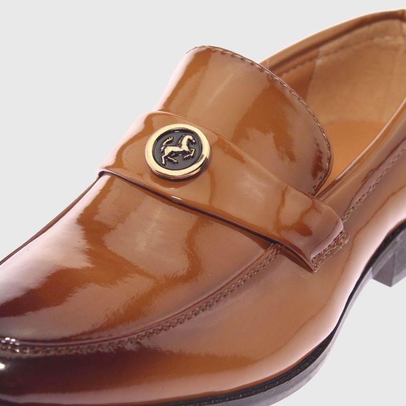 Zapato formal Camel Vía Franca Niño-4