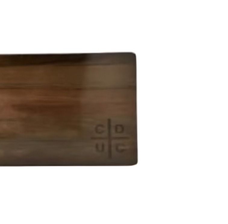 TABLA MADERA LOGO UNIVERSIDAD CATOLICA-1