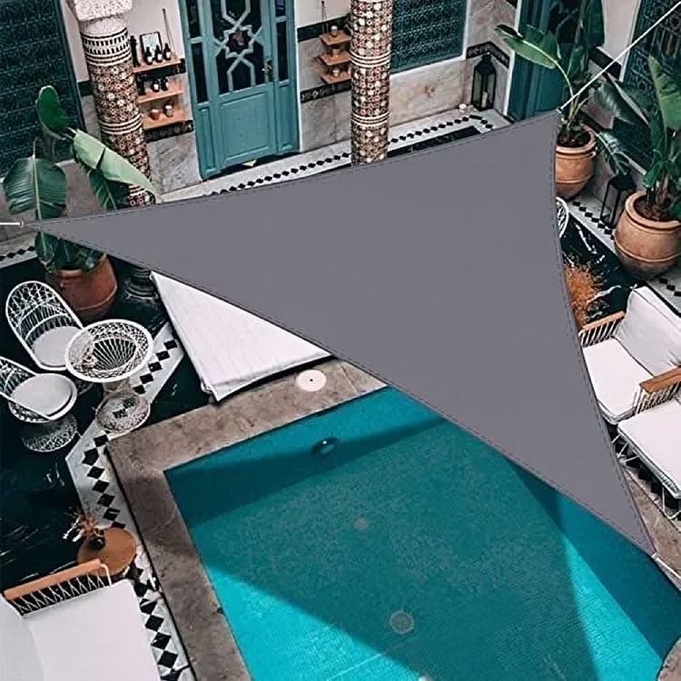 Toldo vela triangular color gris -1