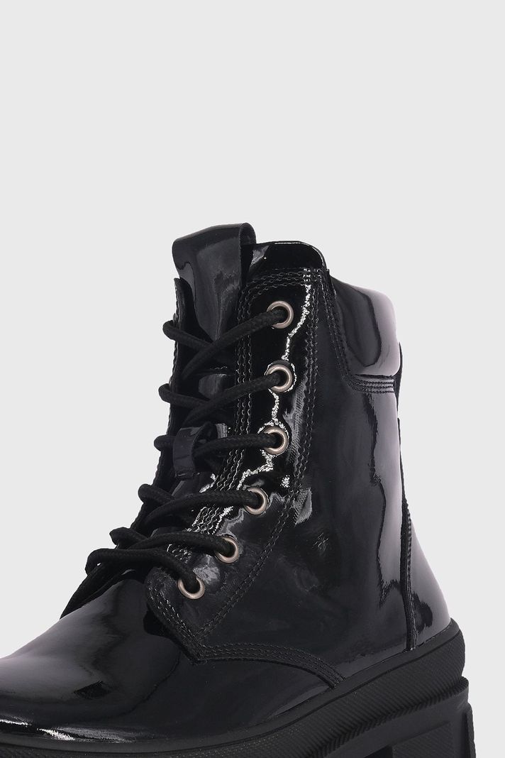 Botin Belle Negro Charol Alquimia-3