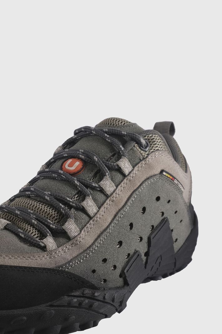 Zapatilla Outdoor Espino Gris UNS-3