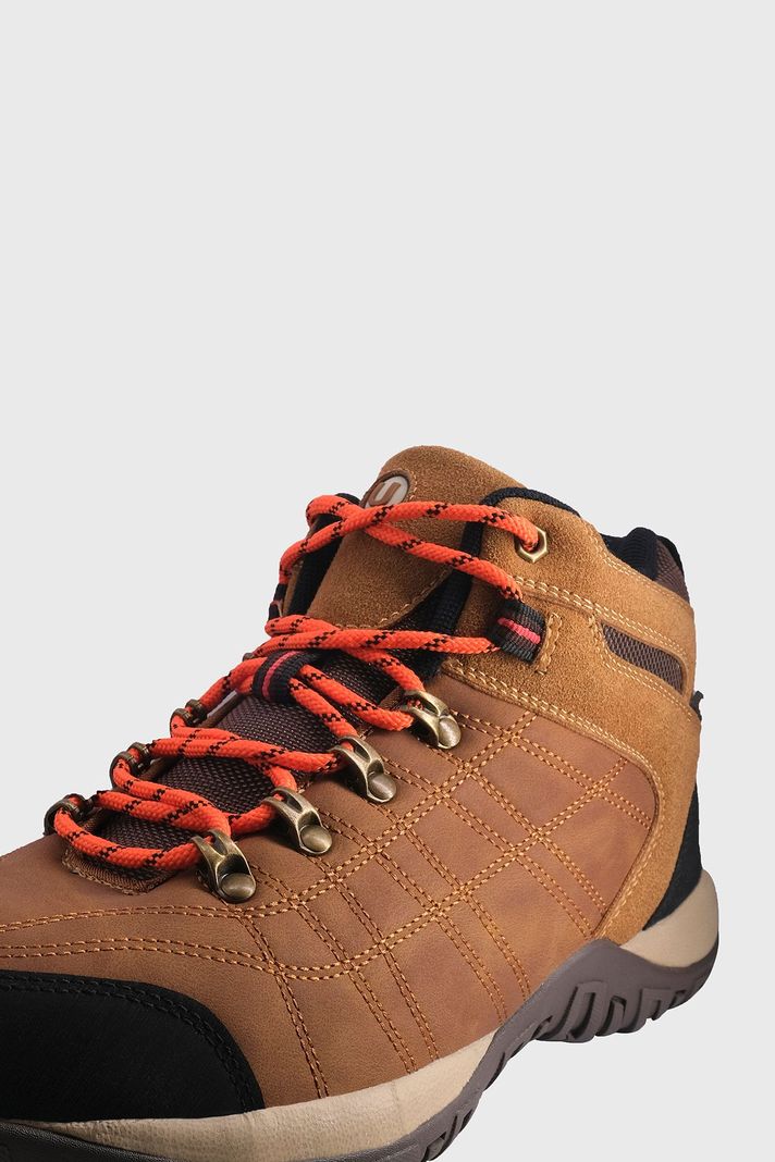 Botin Outdoor Messiah Caramelo UNS-3