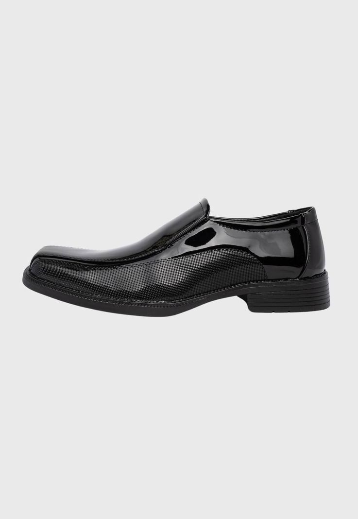 Zapato Ivars Negro Charol UNS-1