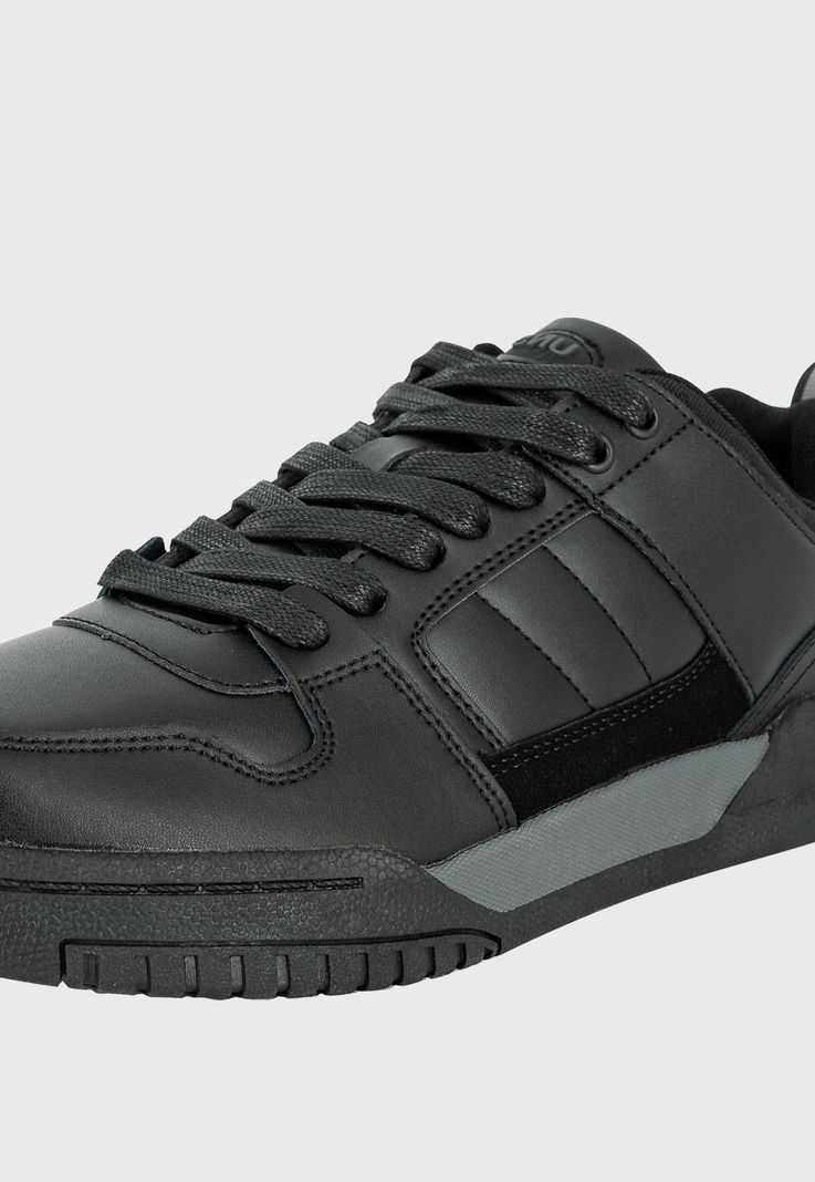 Zapatilla Saltoro Negro UNS-3