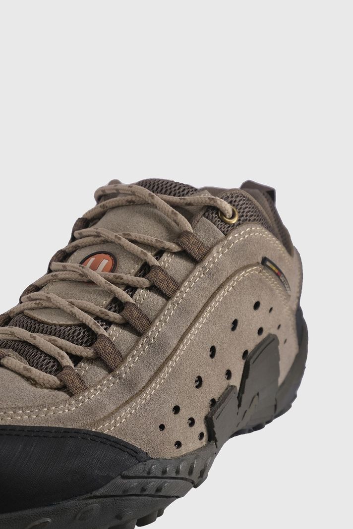 Zapatilla Outdoor Espino Beige UNS-3