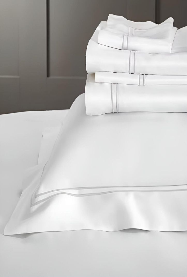Sabana Genevra Super King Algodon Premium Ultra Suave de 400 Hilos Blanco