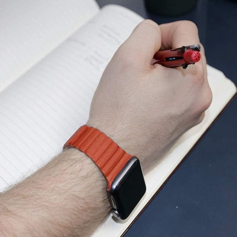Correa De Cuero Magnética Para Apple Watch Todos Los Modelos-1