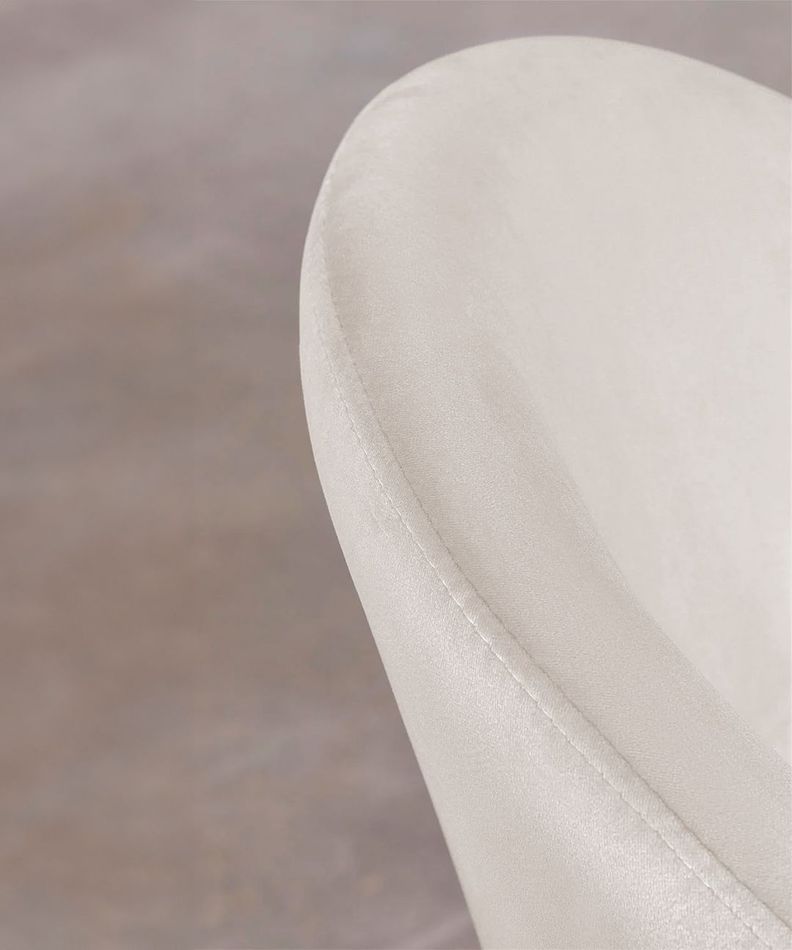 Silla De Comedor Sora Tapiz Velvet Beige Patas Doradas-5