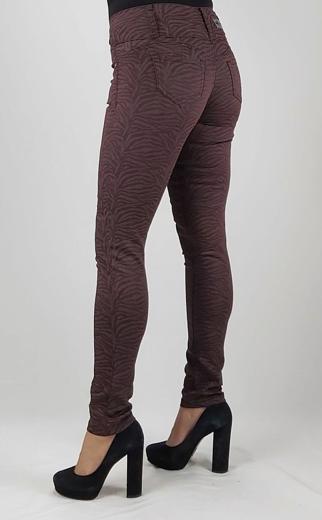 Jeans tiro alto pitillo café-1