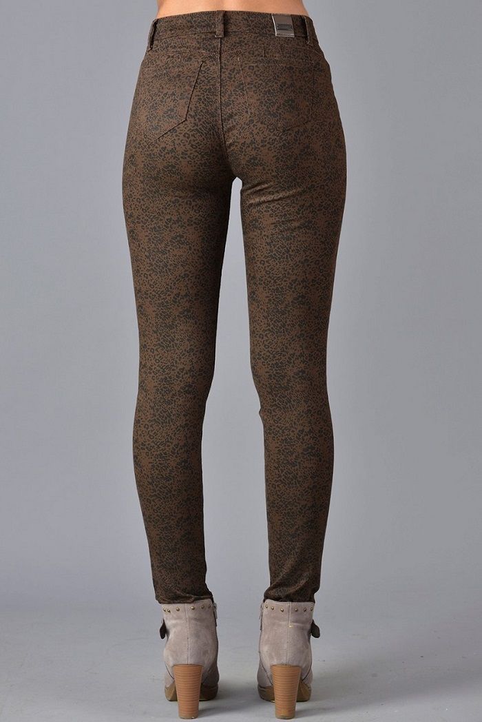 Pantalon estampado pitillo café -2