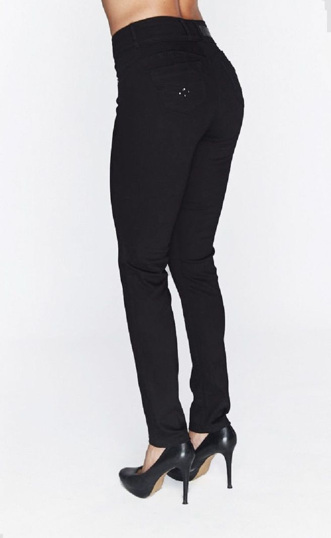 Jeans tachas tiro alto pitillo negro-1