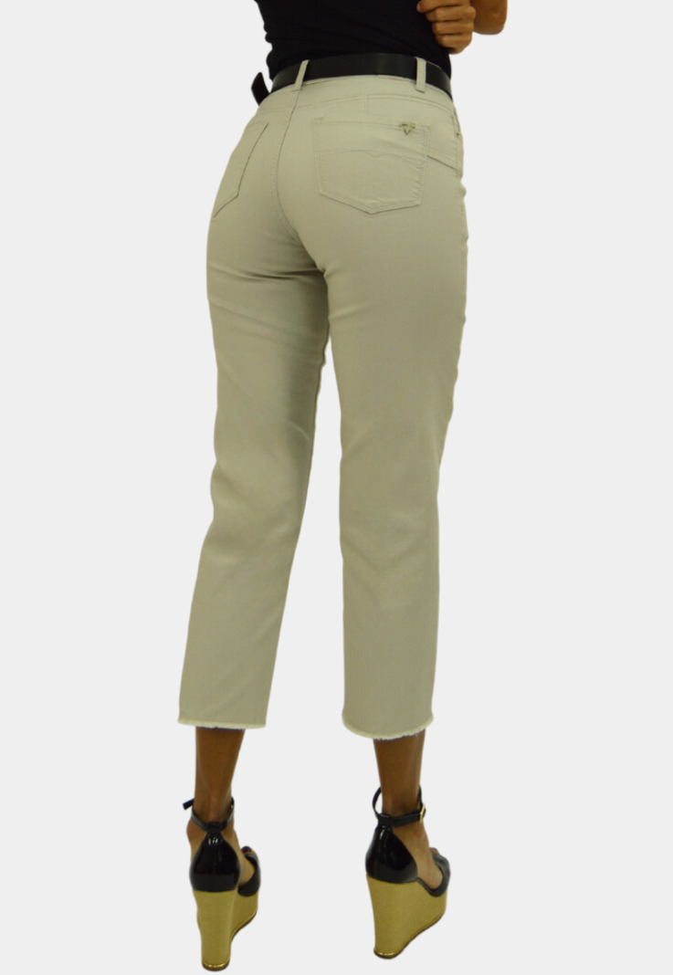 Capri Gabardina Tiro Alto Push Up Beige Tentation -2