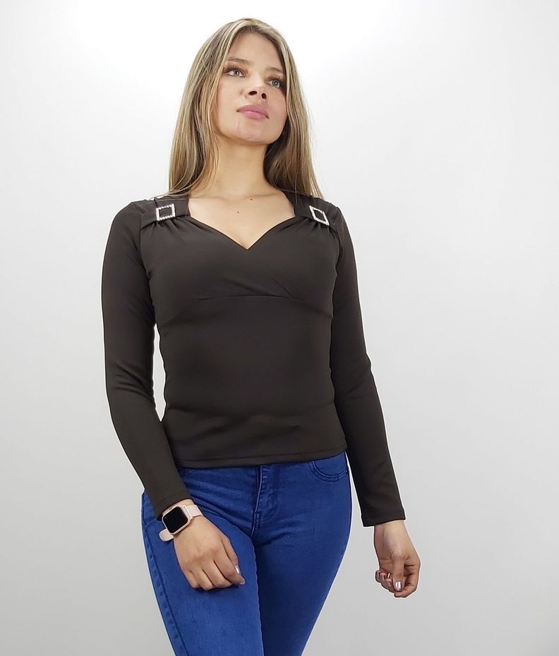 Polera cruzada hebilla cafe