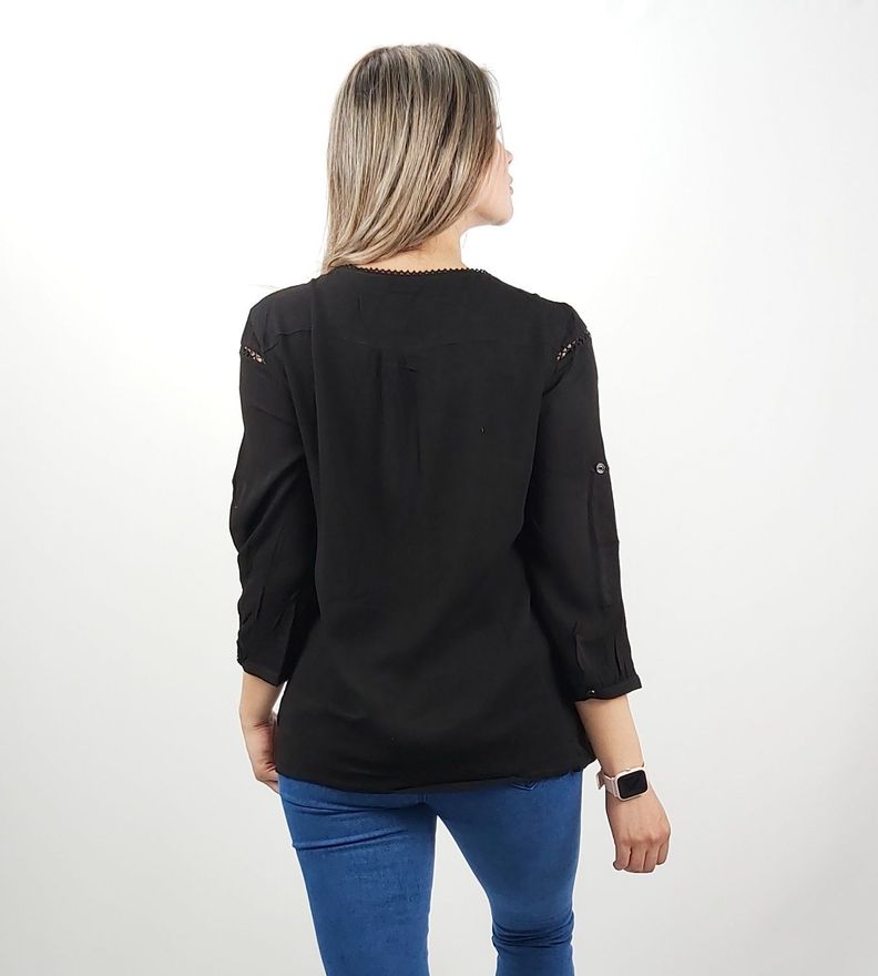 Blusa aplicación crochet manga 3/4-2