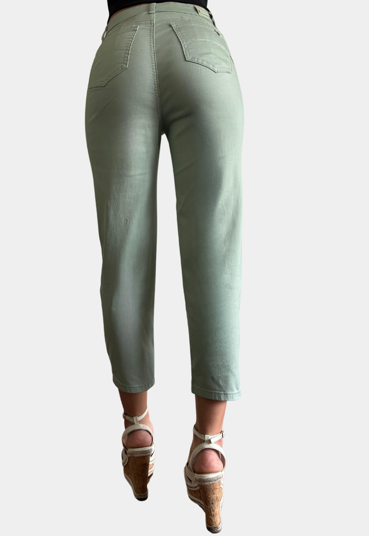 Capri Gabardina Tiro Alto Push Up Verde Tentation -2