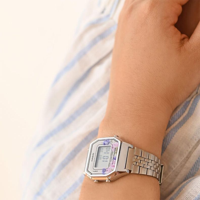 Reloj Casio Digital LA-680WA-4C-1
