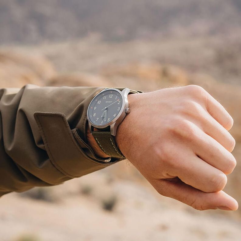 Reloj MVMT Análogo Hombre 28000014-D-1