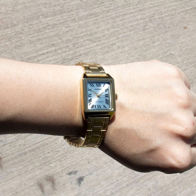 Reloj Análogo Casio Mujer LTP-V007G-9B-1
