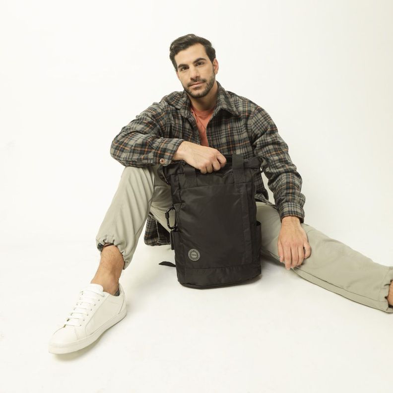 Mochila Porta Notebook Grande Benjamin Negro-4