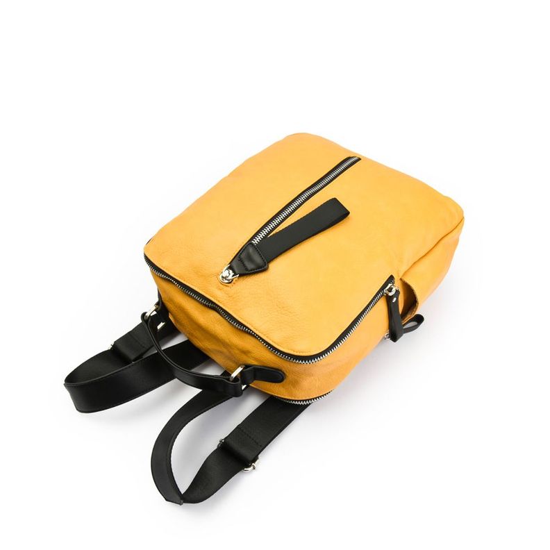 Mochila mediana ginie mostaza-3