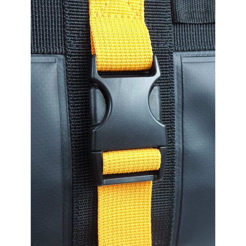 Bolso Base Camp Resistente Al Agua 65L Negro-3