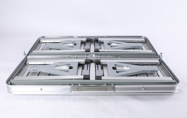 MESA CAMPING PLEGABLE CON SILLAS-2