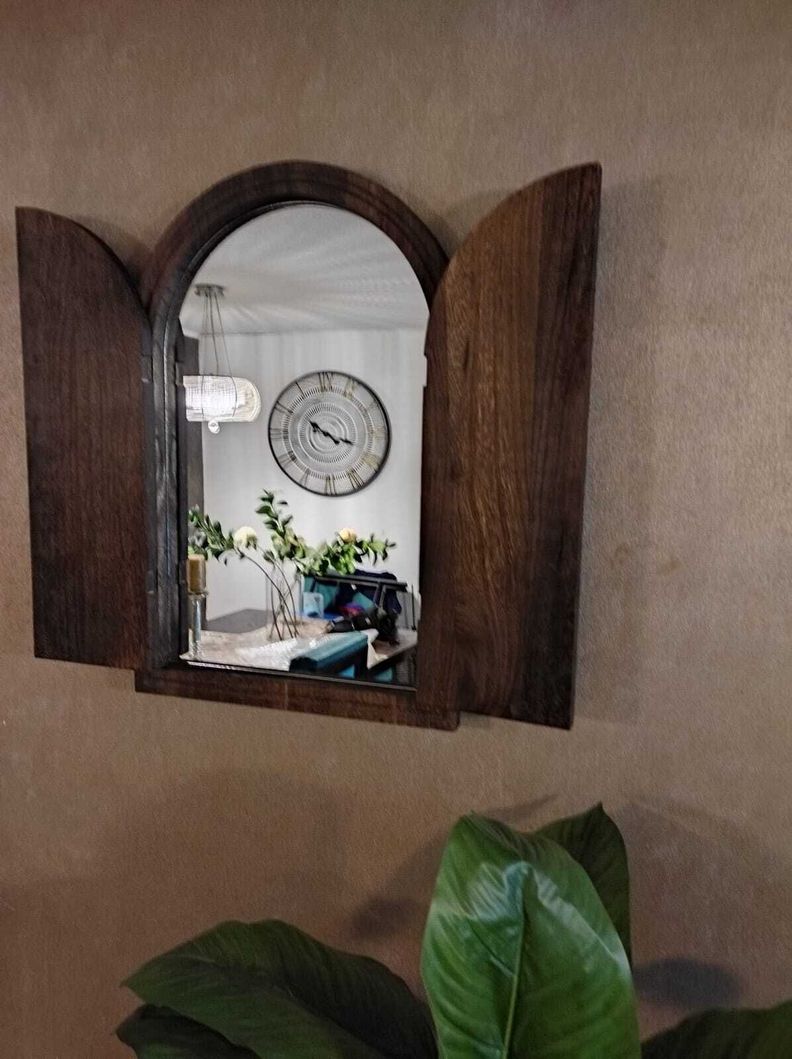 Espejo De Madera Cafe Oscuro Forma Ventana Con Puertas 44x66 Cm-5