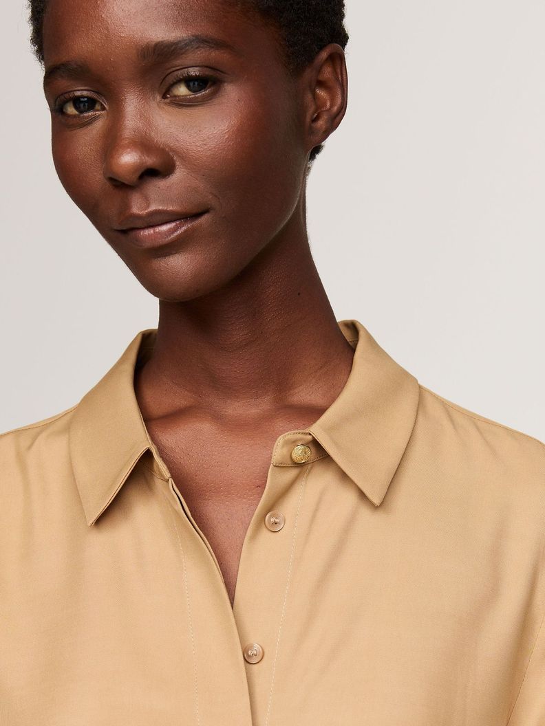 Camisa Amplia Con Logo Metálico Beige Tommy Hilfiger-3